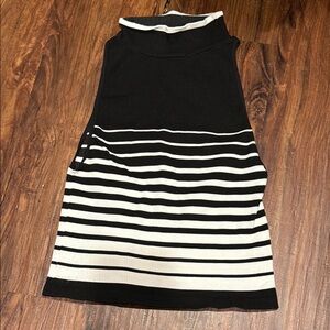 Ribbed high neck tanktop b&w